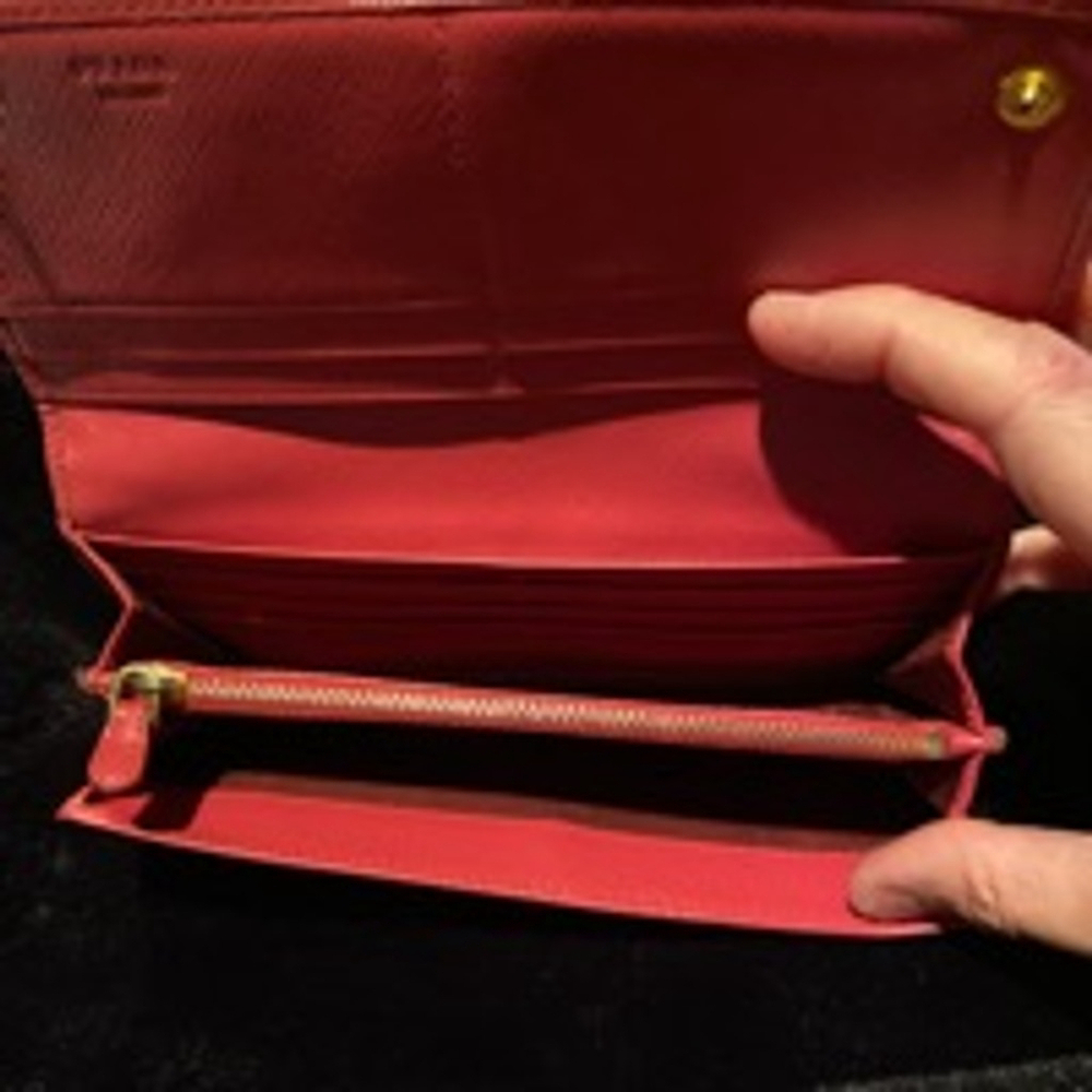 Prada Saffiano Leather Women's Pink long wallet - Picture 4 of 16